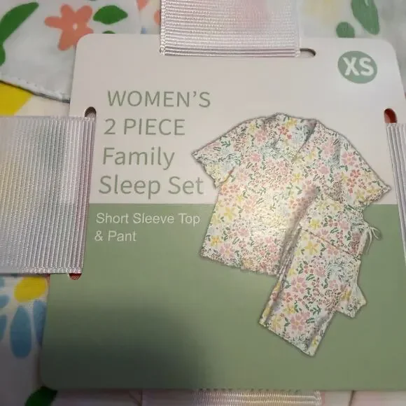 Women's White Floral Two Piece Cotton Pajama Set - Size XS - NWT - Picture 2 of 6